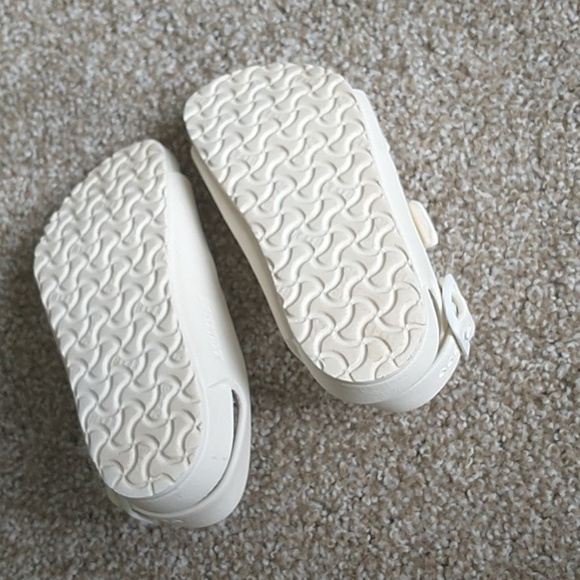 Birkenstock sandals , kids size 28 (8-8.5) - Picture 7 of 11